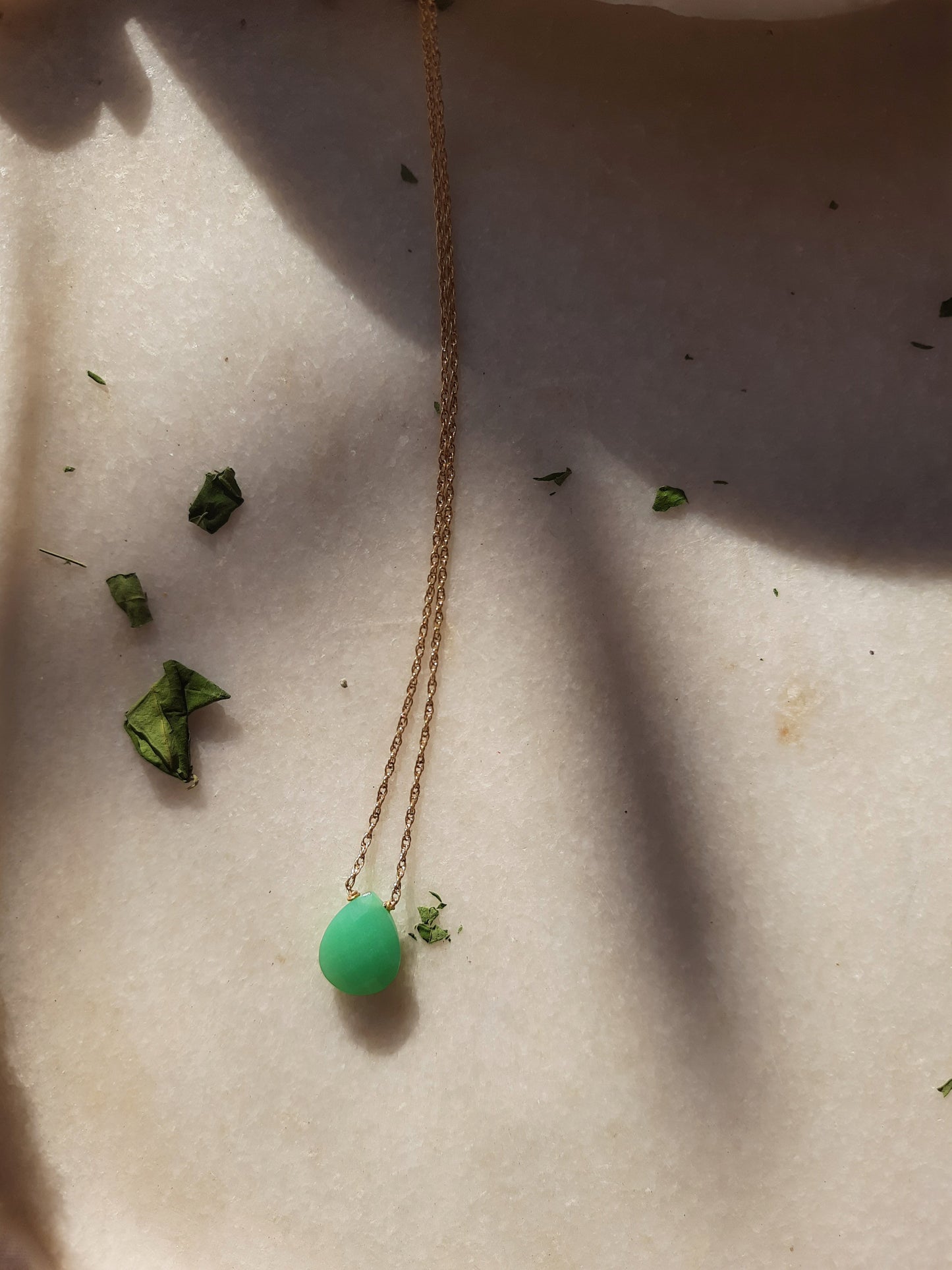 iyate - Chrysoprase Almond Shaped Drop Pendant