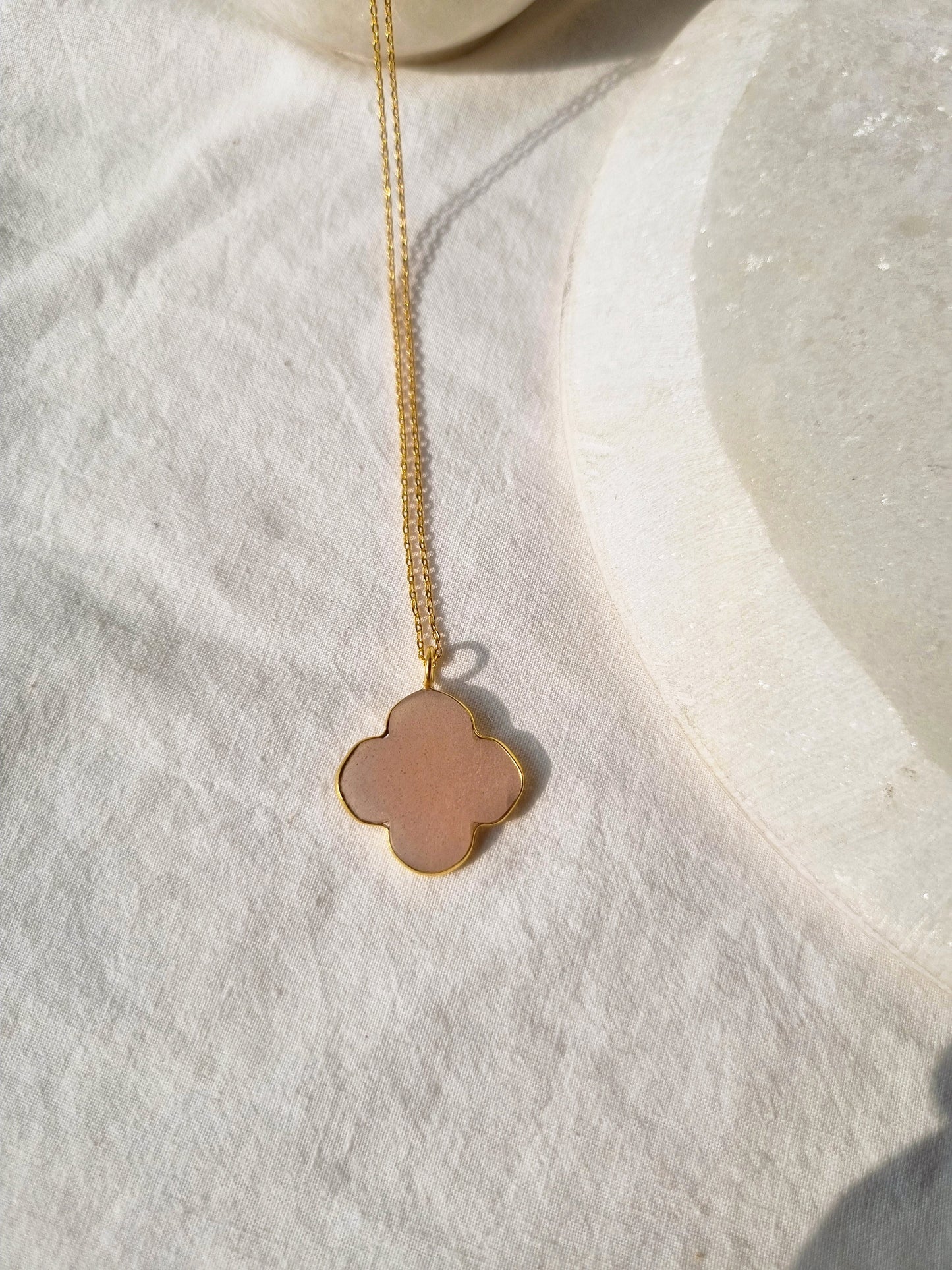 kasa - Peach Moonstone Clover Pendant