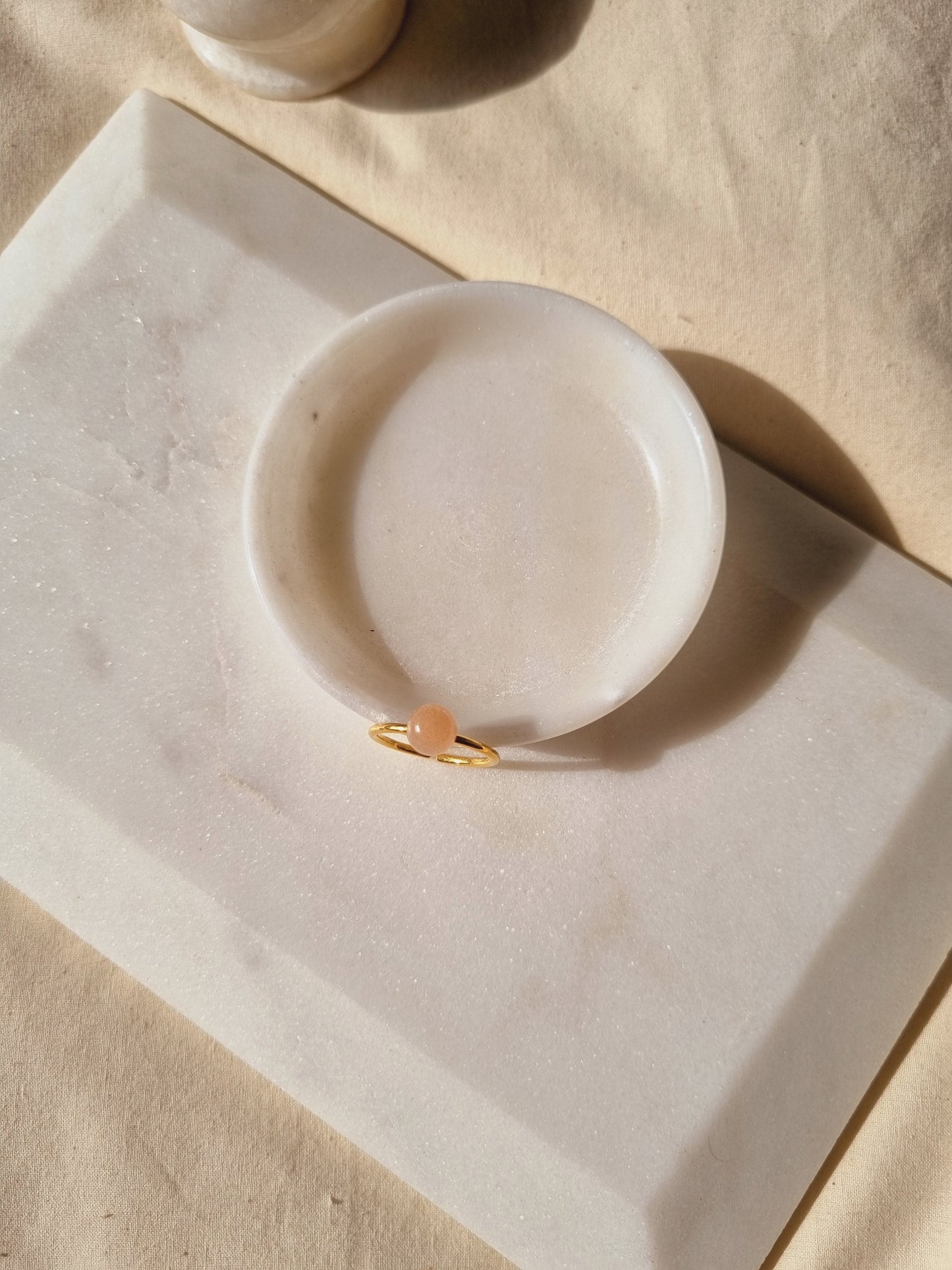 bhumi - Peach Moonstone Mood Ring