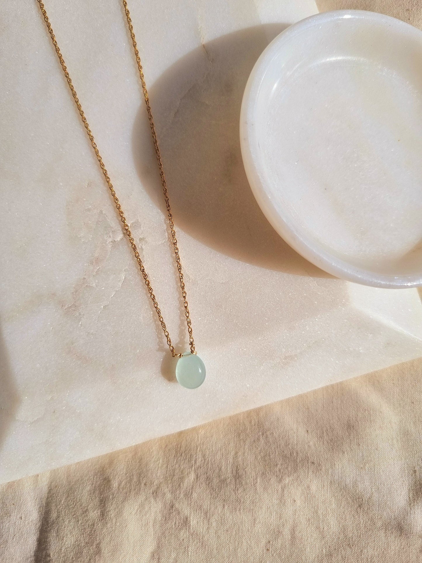 iyate - Aquamarine Almond Shaped Drop Pendant