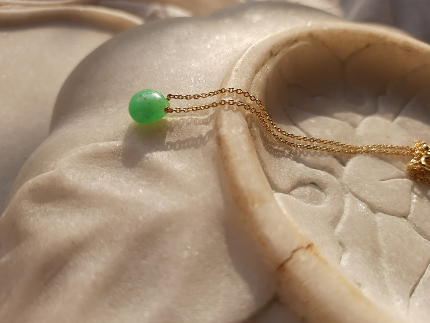 sete - Chrysoprase Heart Shaped Drop Pendant