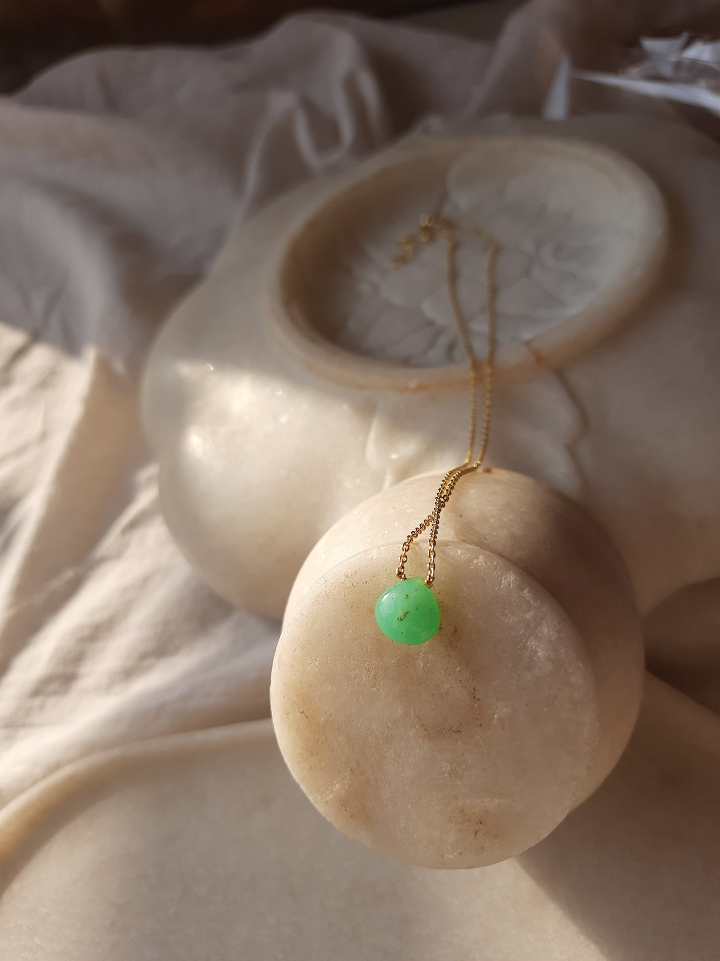 sete - Chrysoprase Heart Shaped Drop Pendant