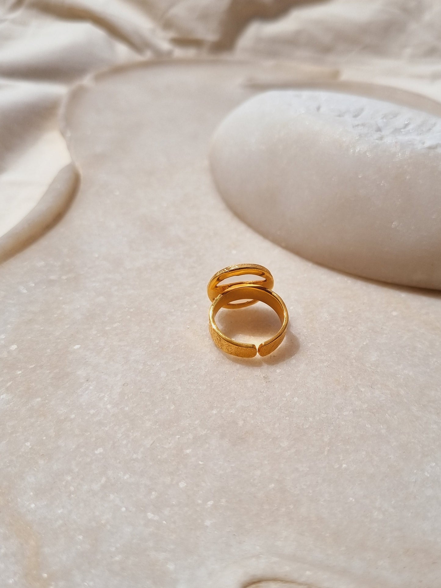 saani - White Moonstone Saturn Ring
