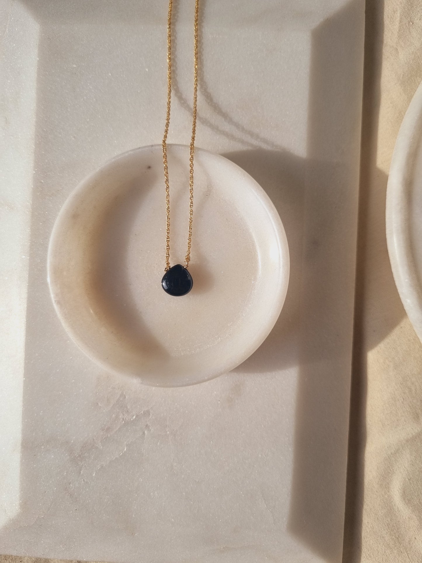 sete - Black Onyx Heart Shaped Drop Pendant