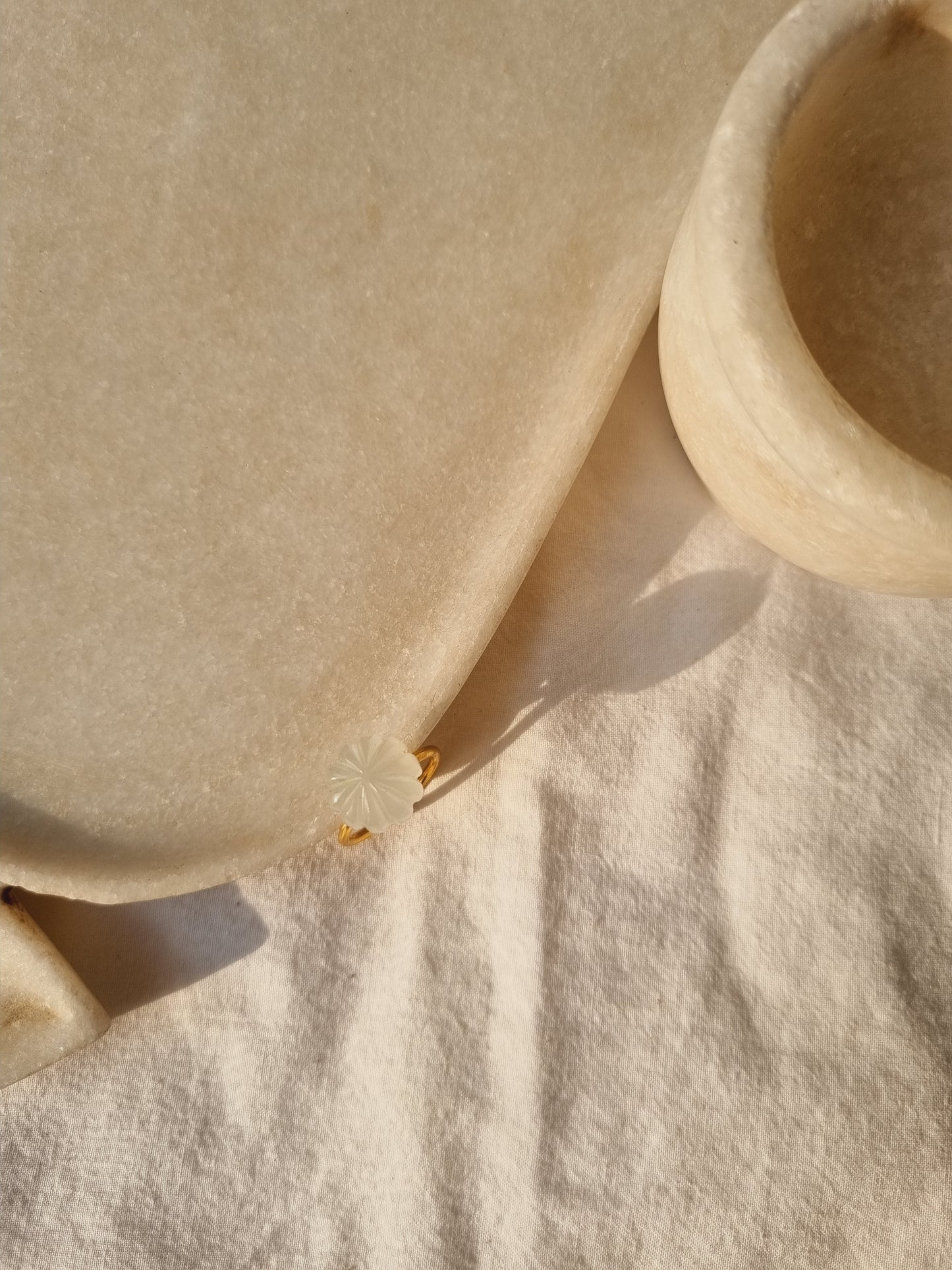 kaling - White Moonstone Melon Ring
