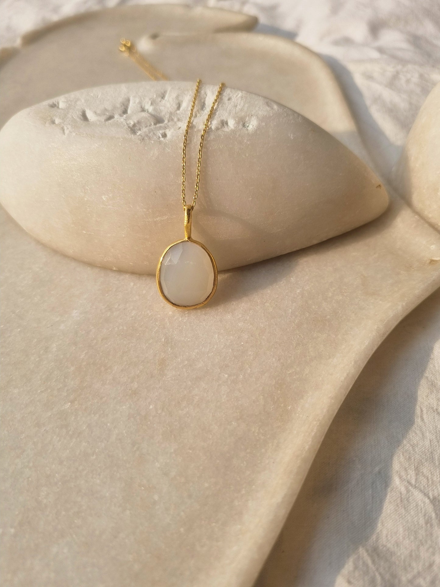 soul - White Moonstone Pendant