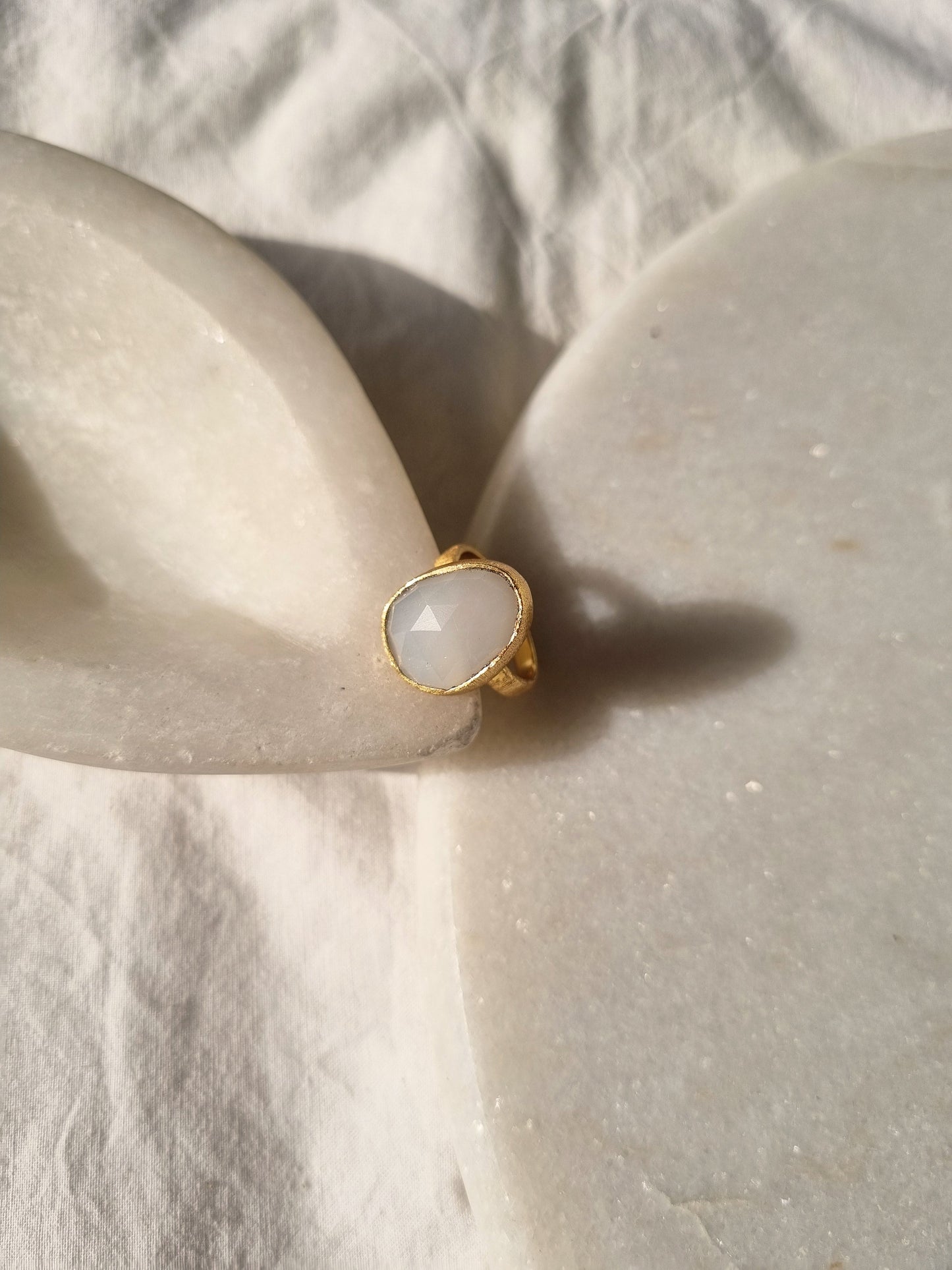 soul - White Moonstone Ring