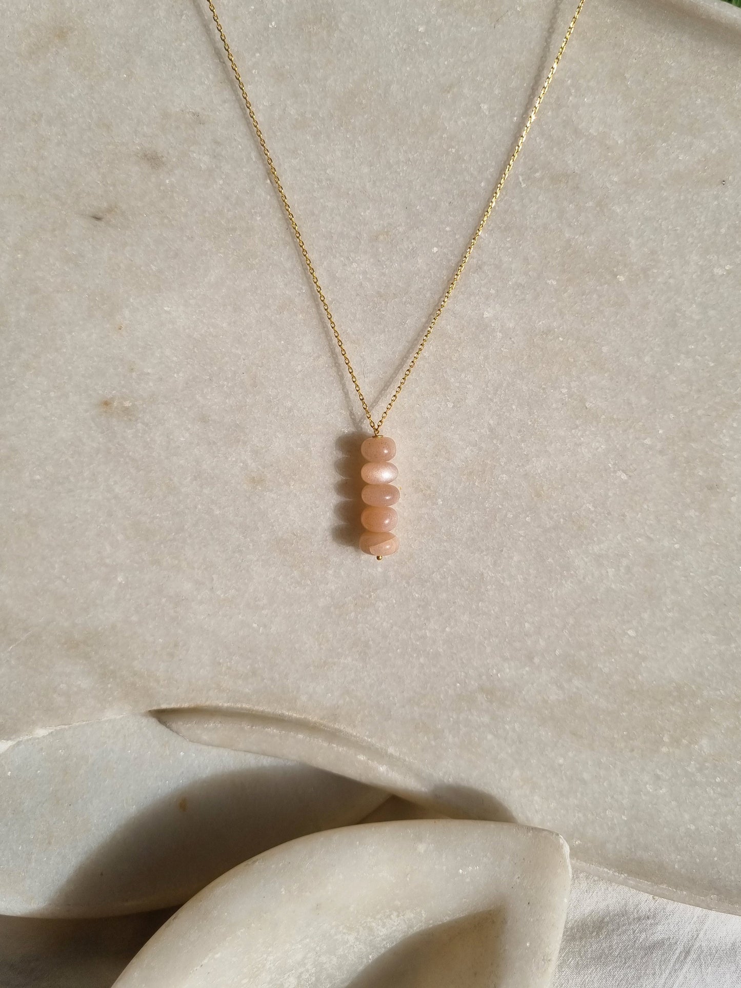lasso - Peach Moonstone Baati Pendant