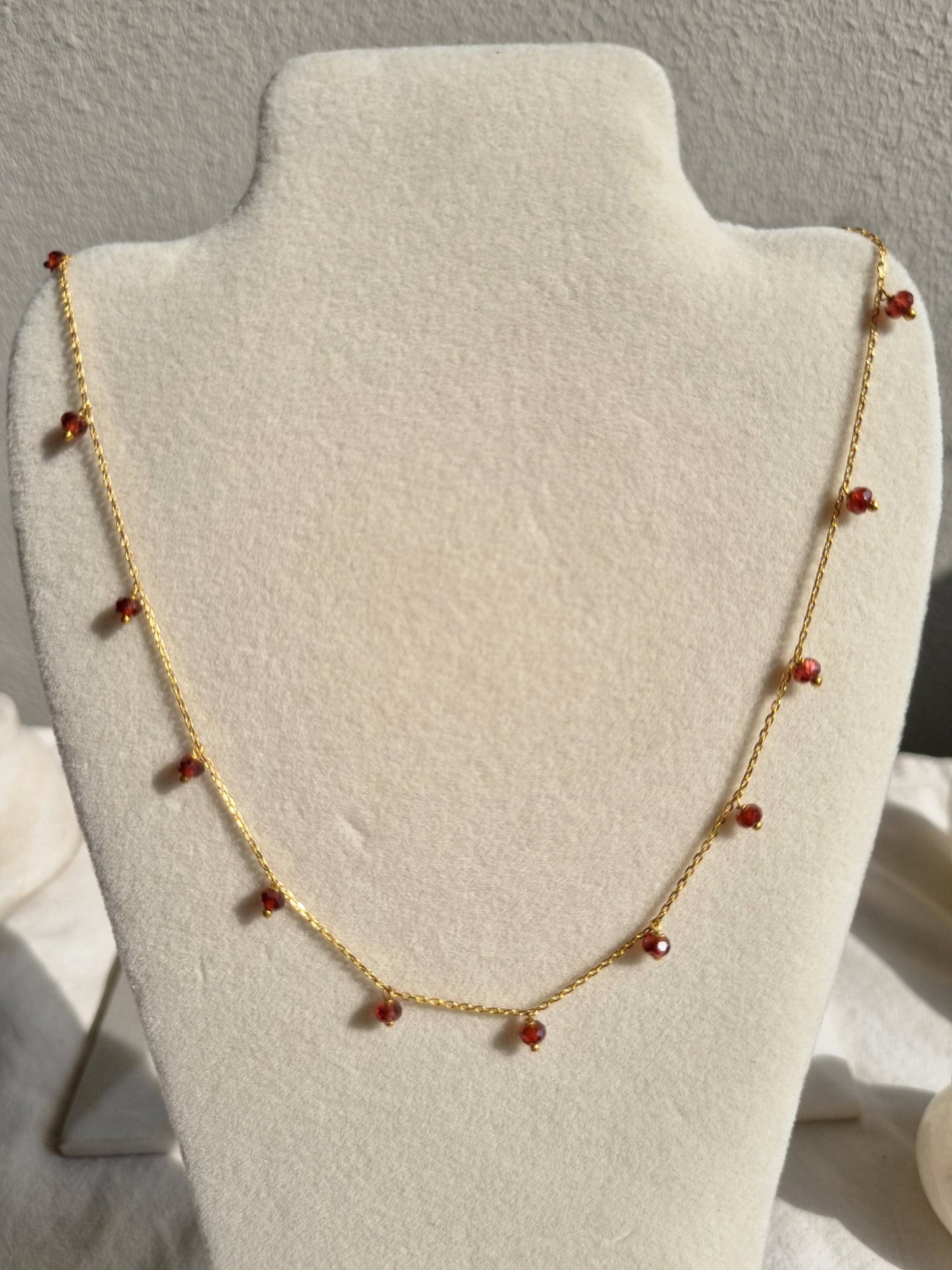 apit - Garnet Baati Drop choker