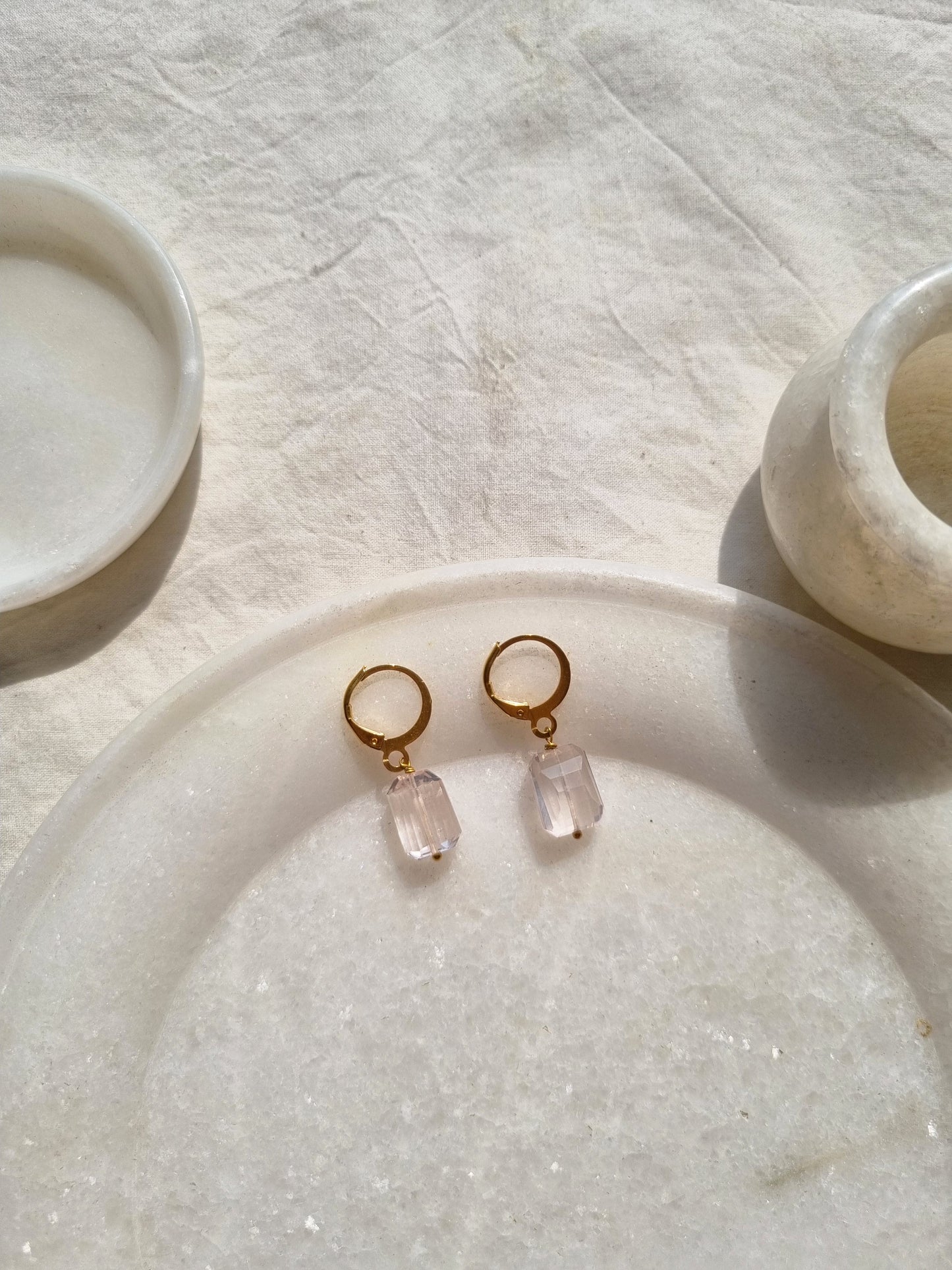 riya - Rose quartz Curved Cushion Hinged Hoops