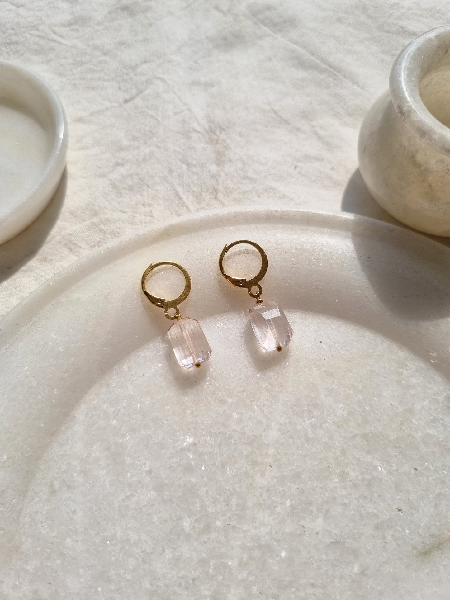 riya - Rose quartz Curved Cushion Hinged Hoops