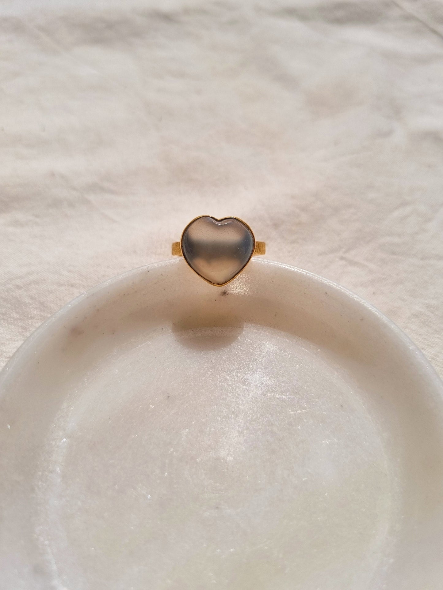 hert - White Moonstone Ring