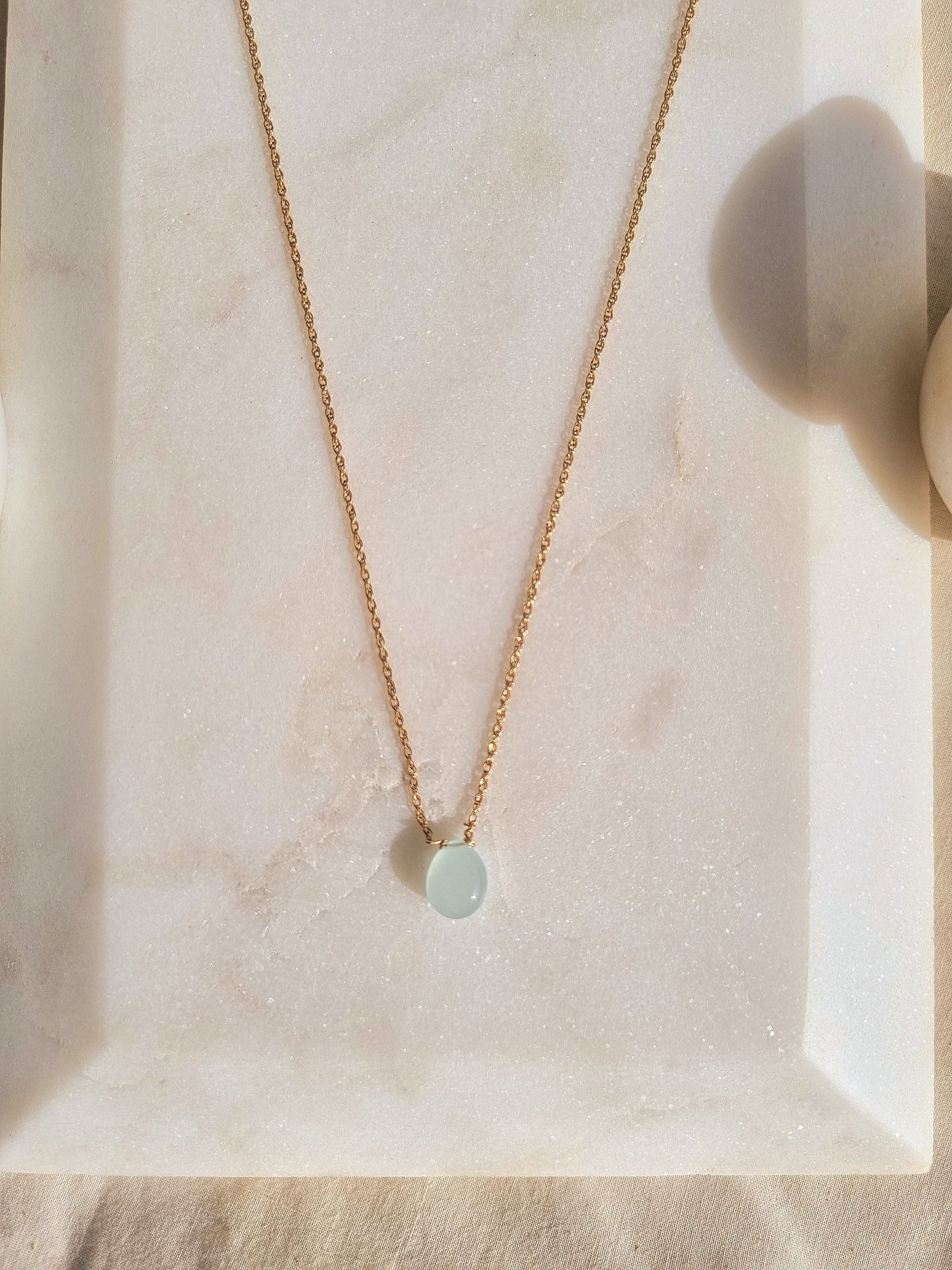 iyate - Aquamarine Almond Shaped Drop Pendant