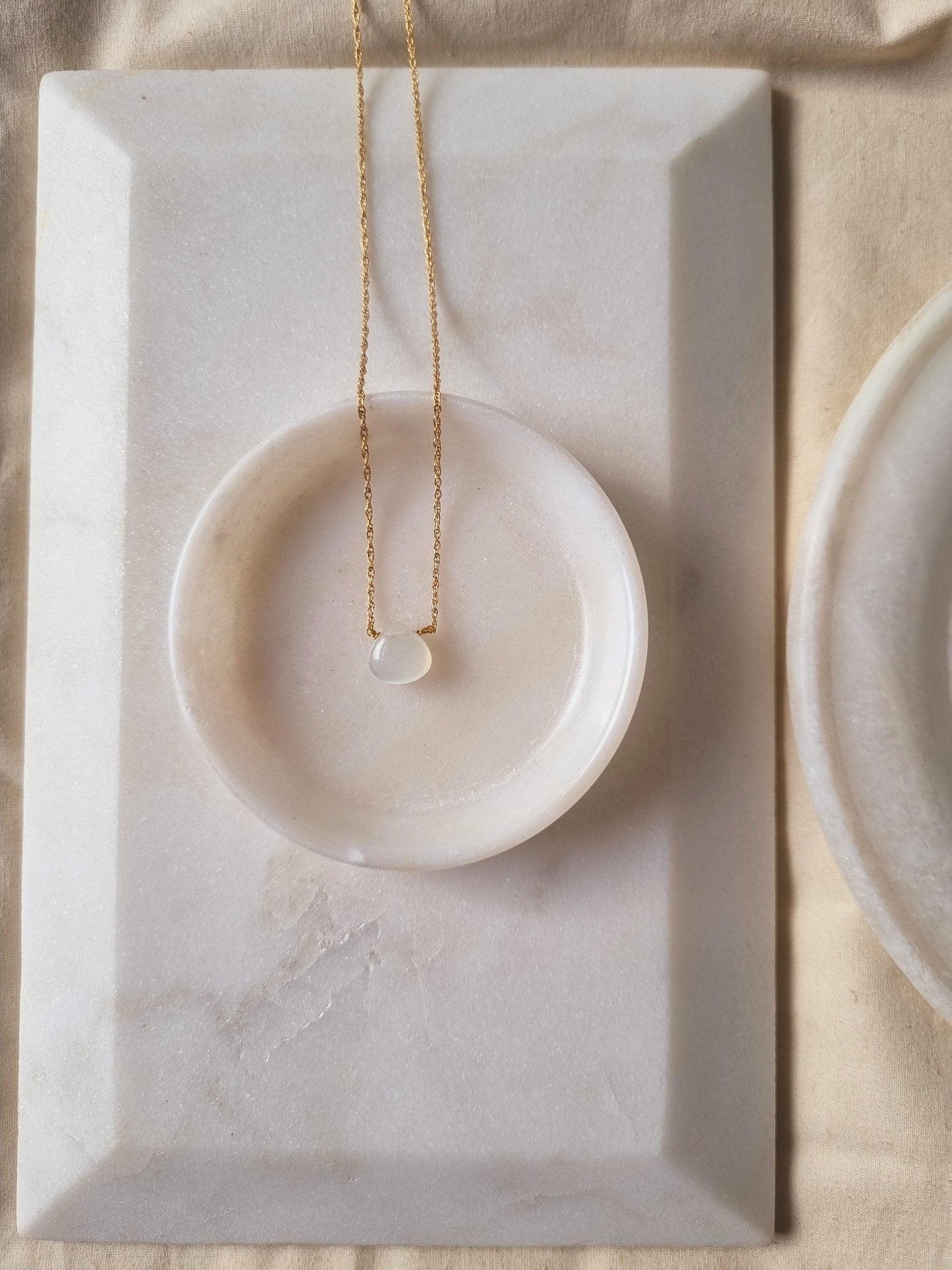 sete - White Moonstone Heart Shaped Drop Pendant
