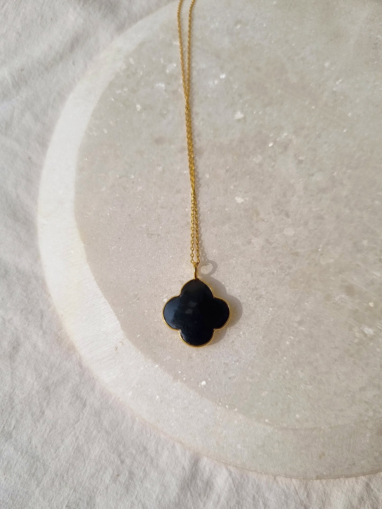 kasa - Black Onyx Clover Pendant