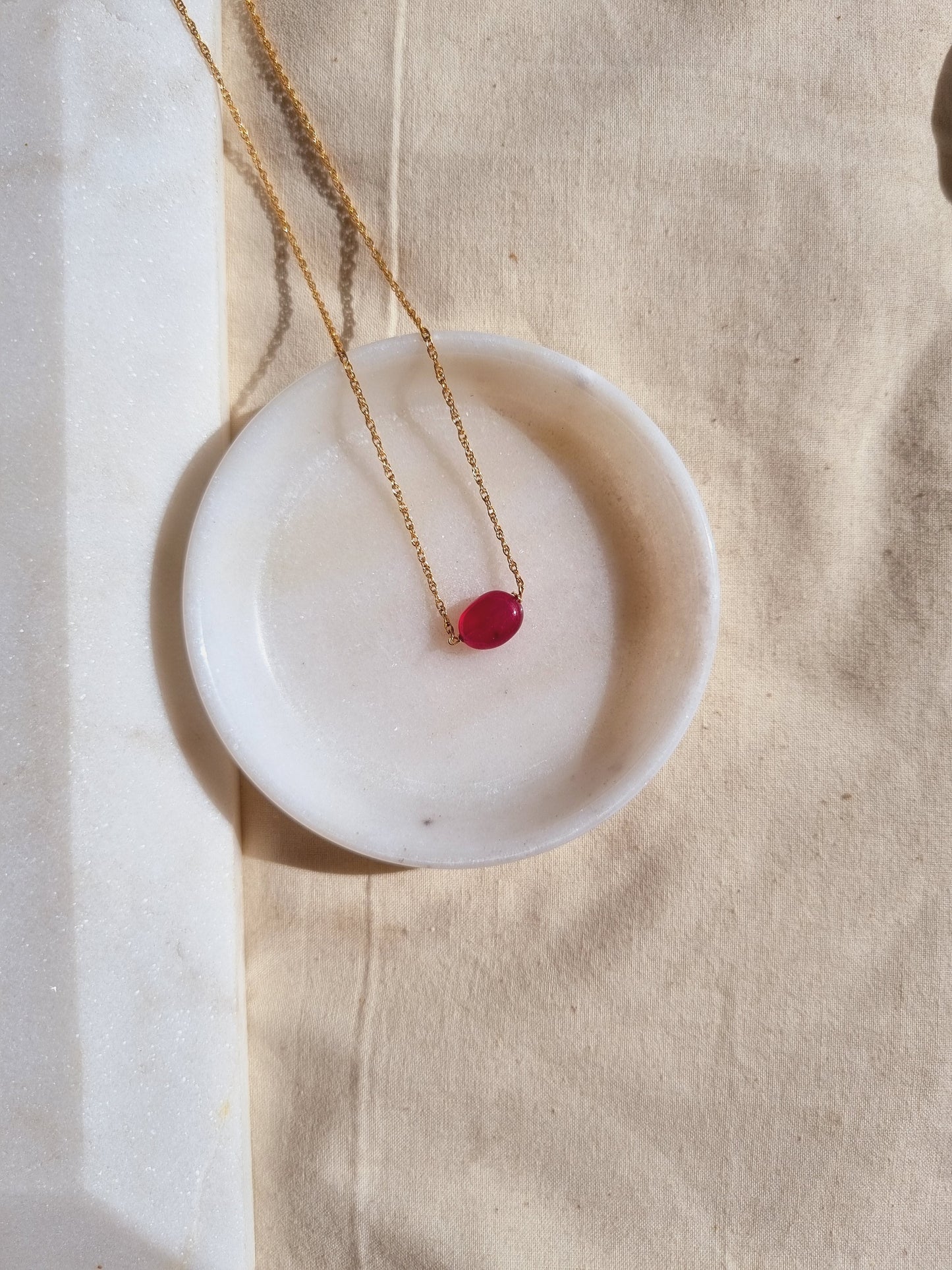amya - Ruby Oval Pendant