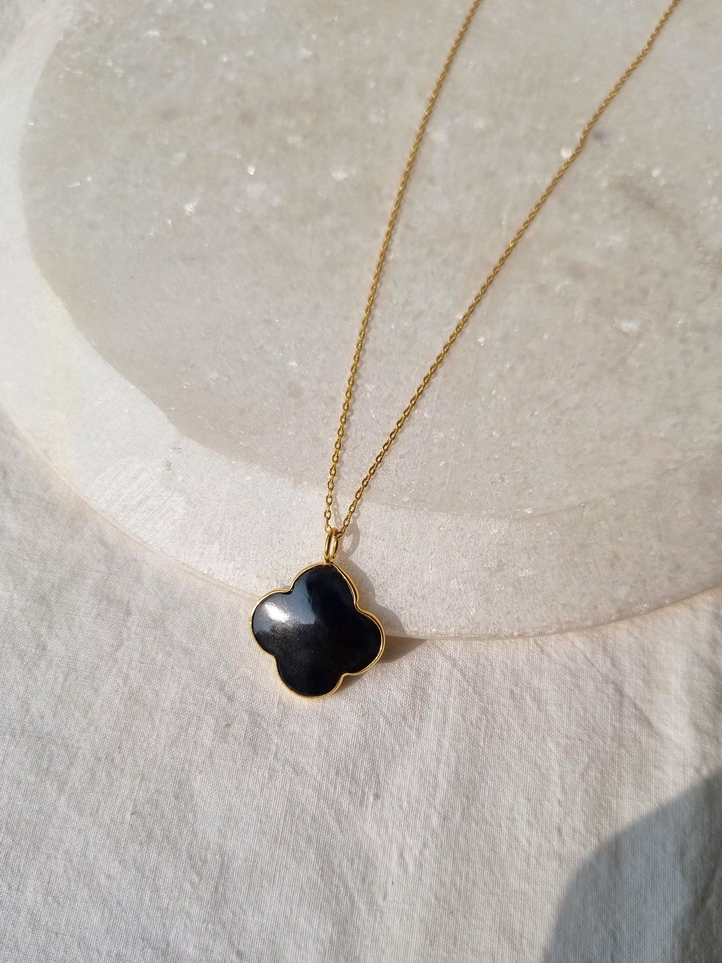 kasa - Black Onyx Clover Pendant
