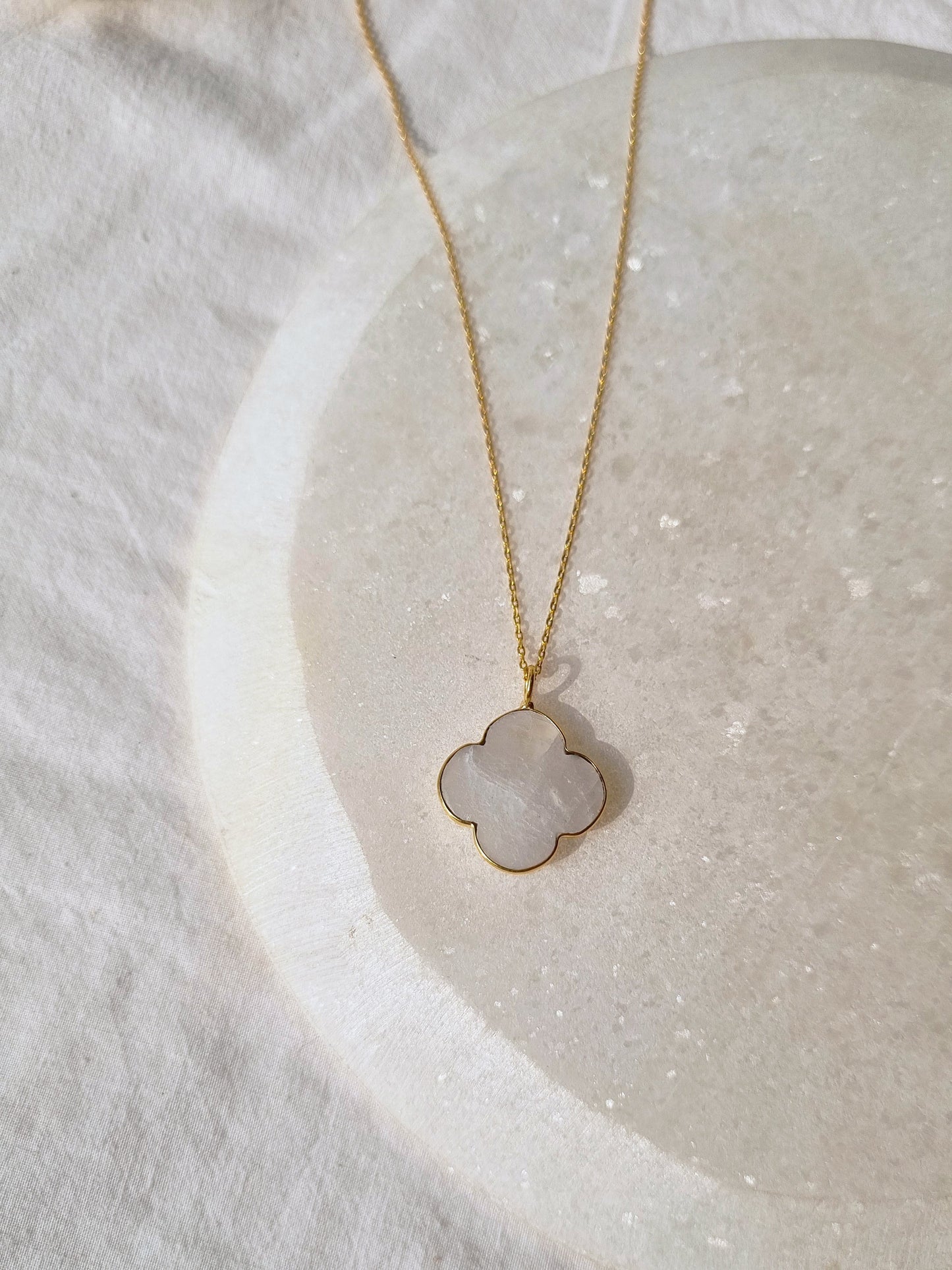 kasa - Rainbow Moonstone Clover Pendant