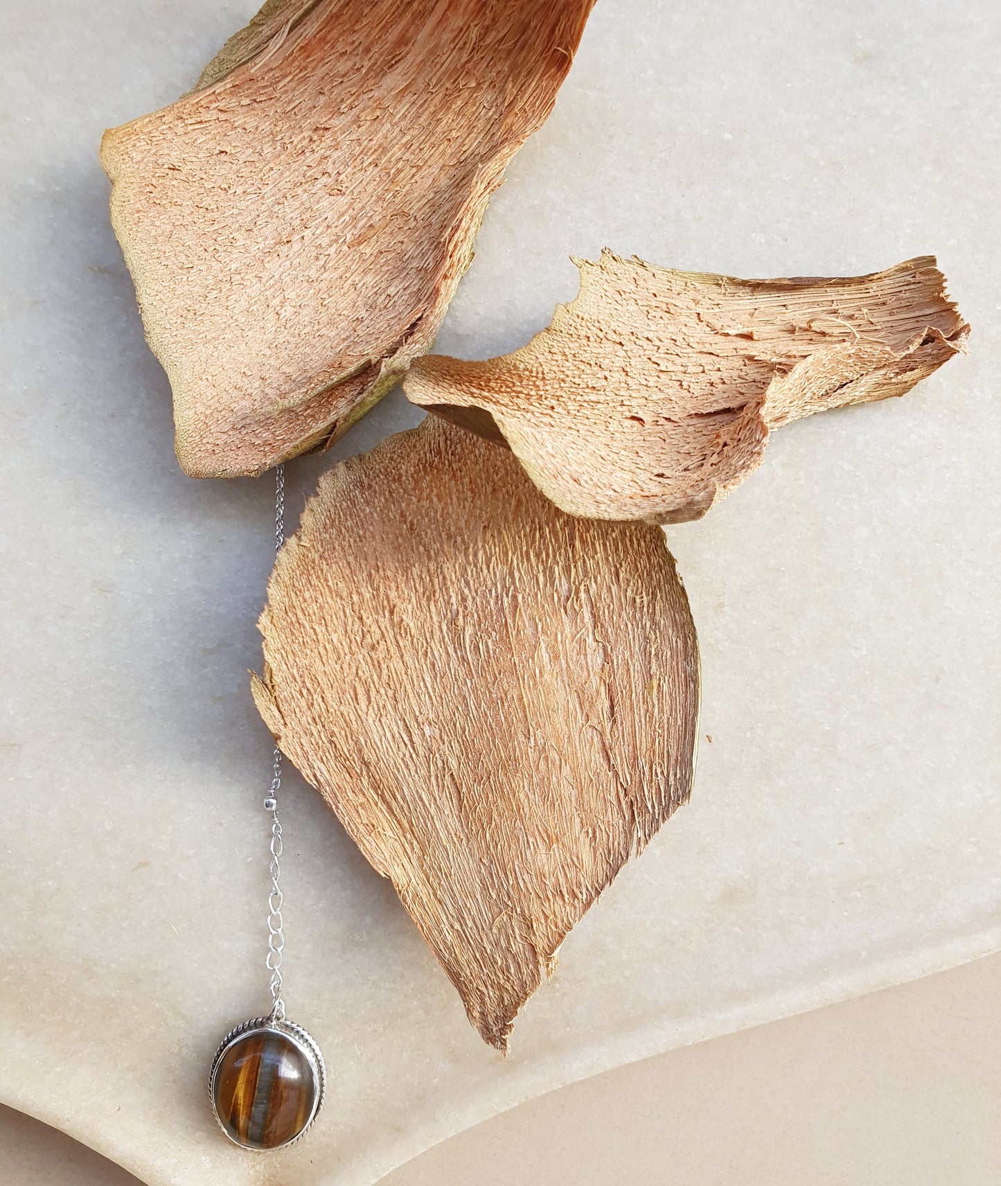 vana- Tigers Eye Oval Pendant