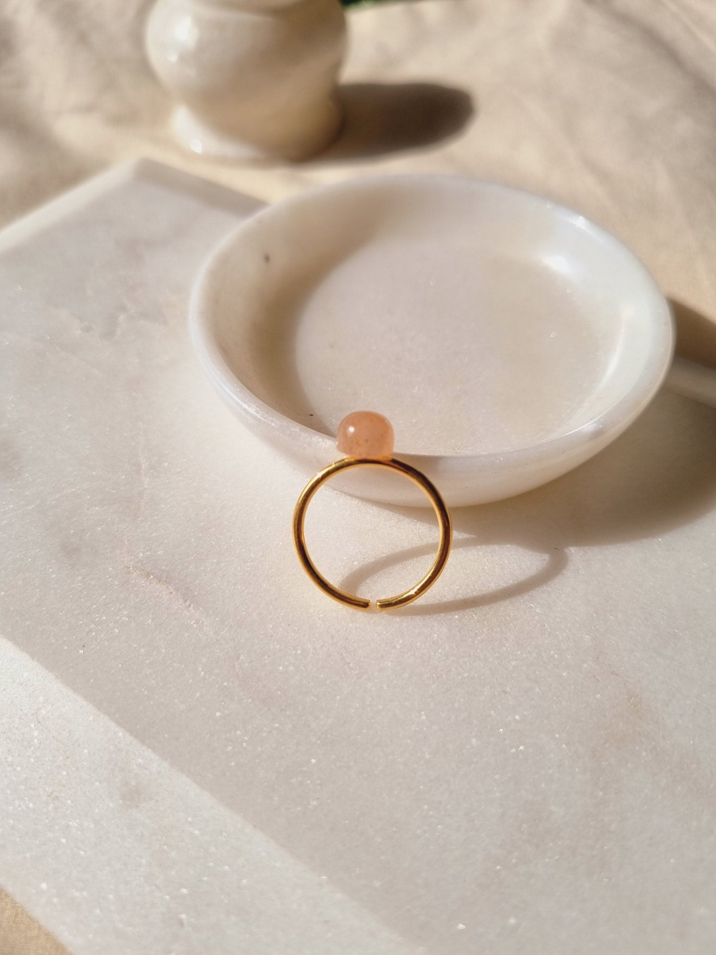 bhumi - Peach Moonstone Mood Ring