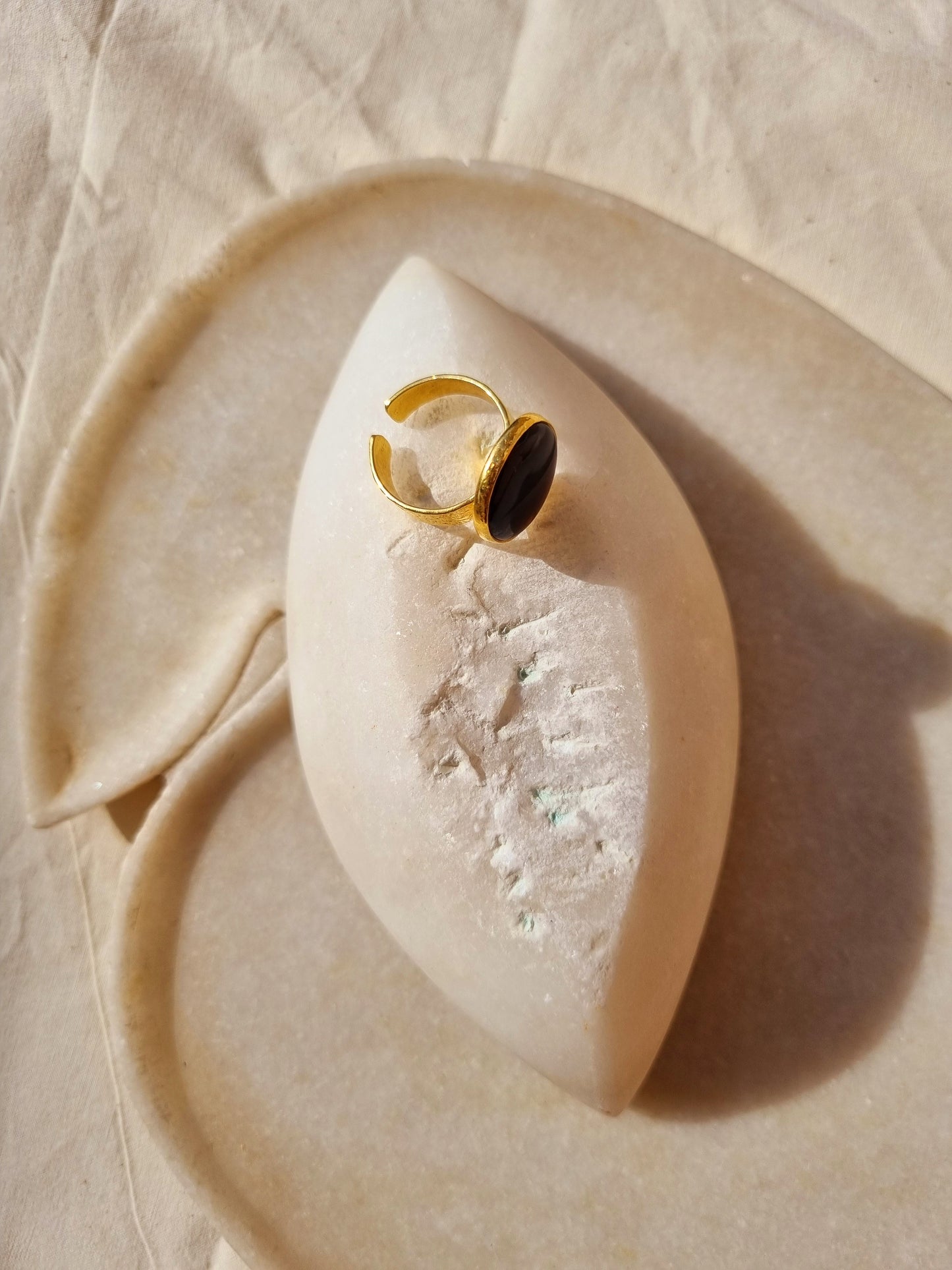 saani - Black Onyx Saturn Ring