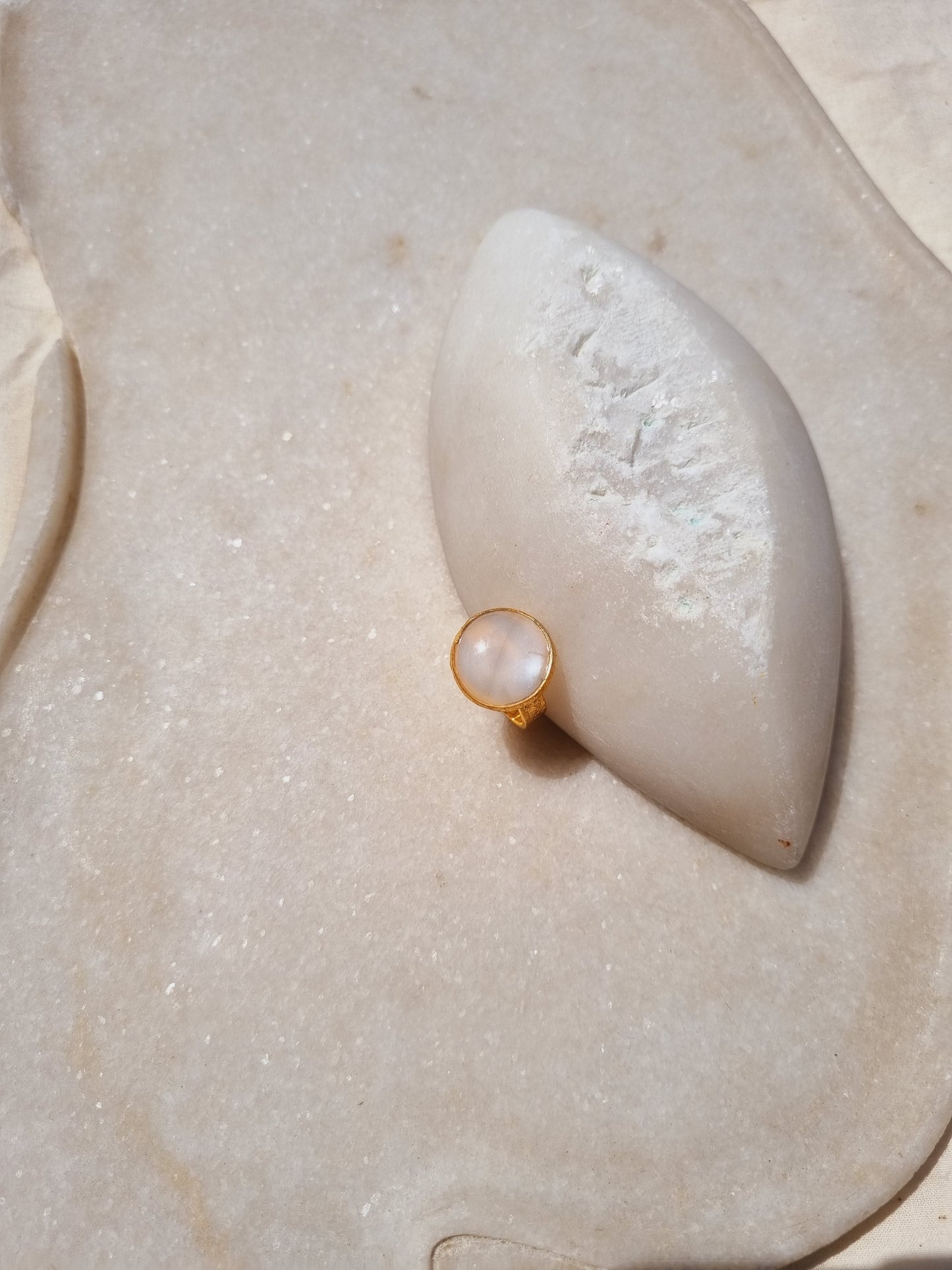 saani - White Moonstone Saturn Ring