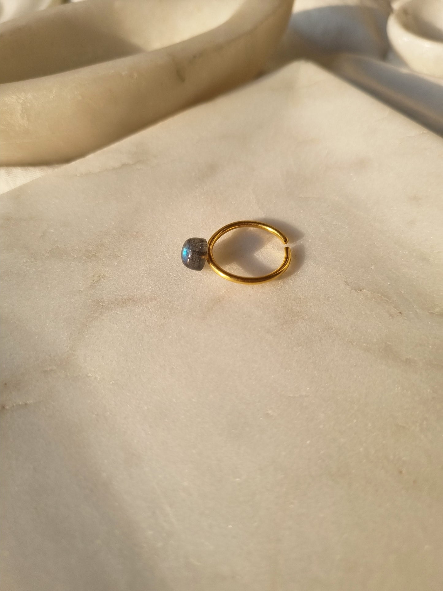 bhumi - Labradorite Mood Ring