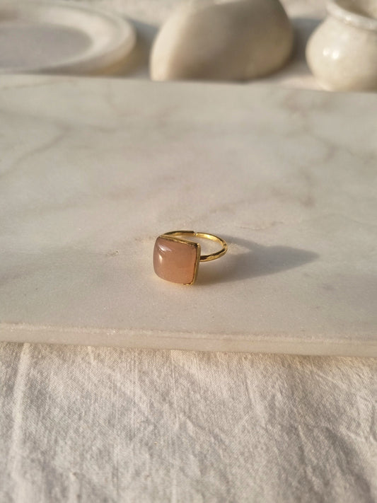 vasa- Peach Moonstone Helix Ring