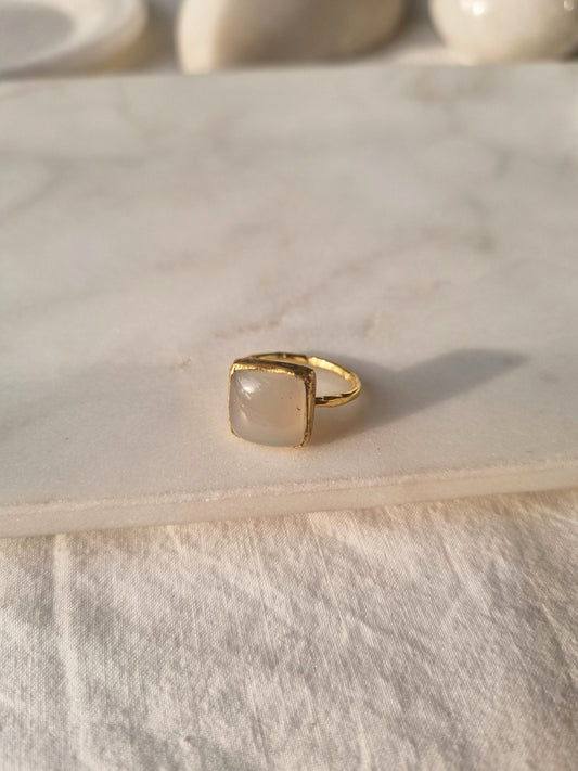 vasa- White Moonstone Helix Ring