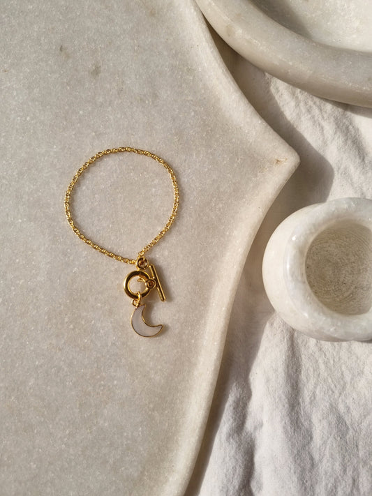 asraya - White Moonstone Luna Toggle Bracelet