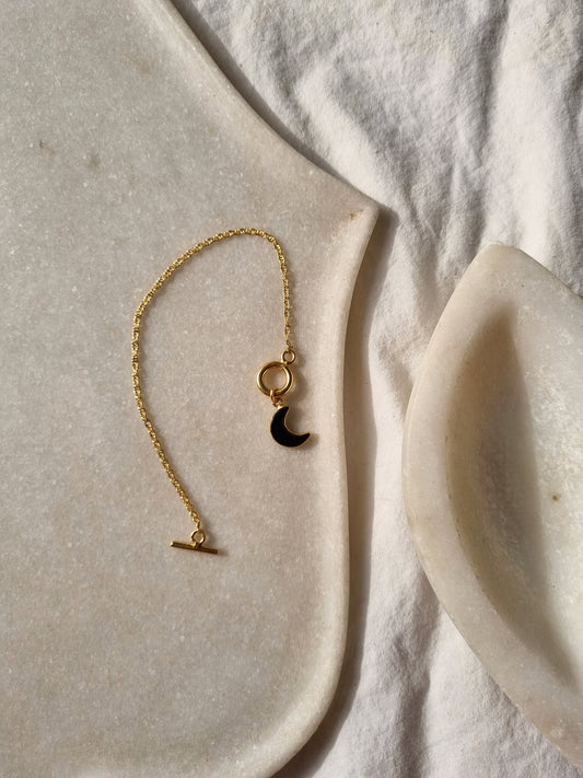 asraya - Black Onyx Luna Toggle Bracelet