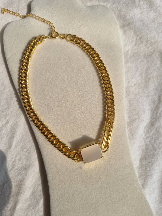 paniy - White Moonstone Cushion Curb Choker