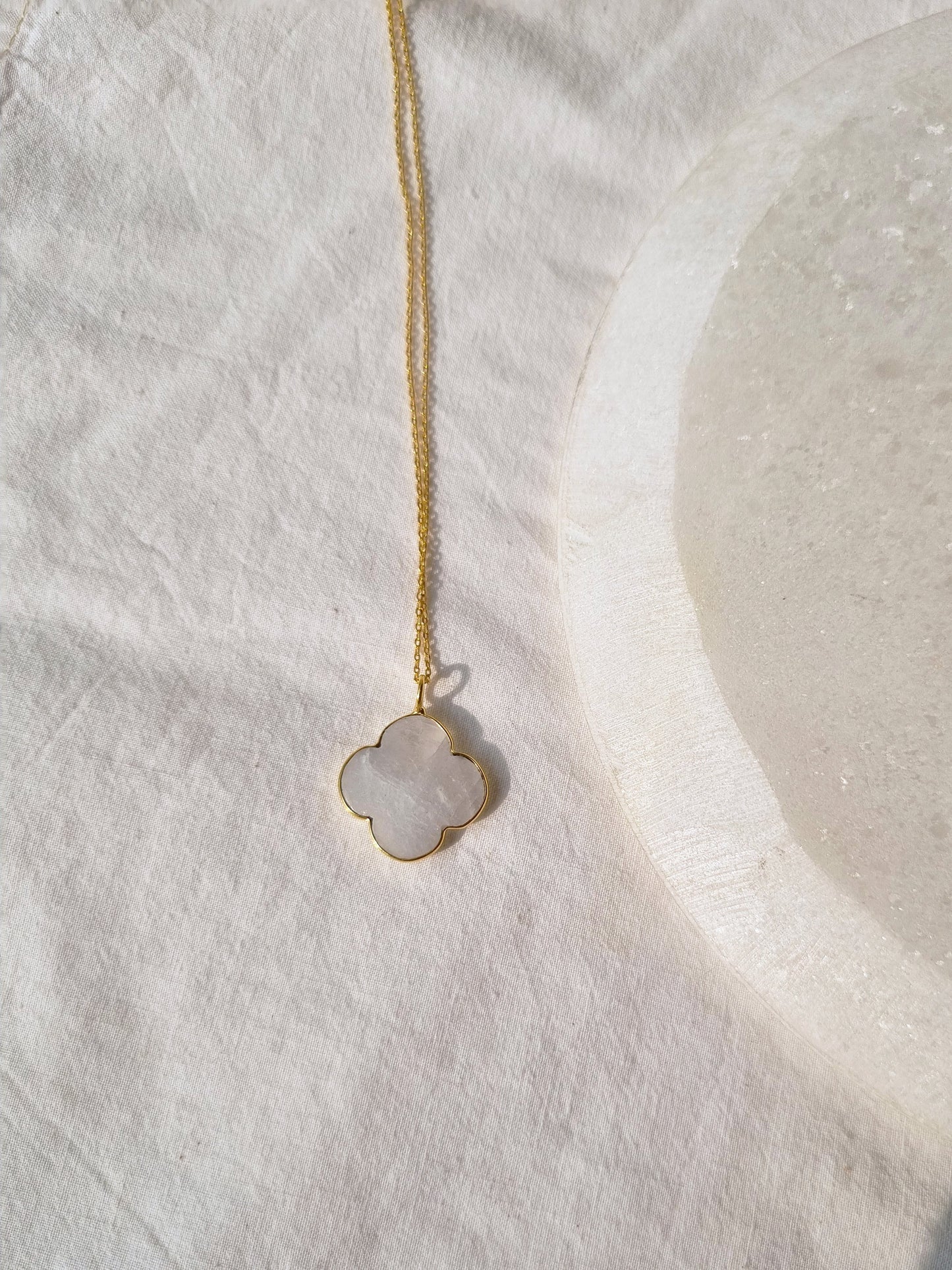 kasa - Rainbow Moonstone Clover Pendant